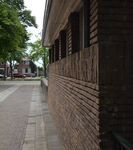 De zijmuur, gezien naar de voorkant.
              <br/>
              Richard Keijzer, 2014-08-10